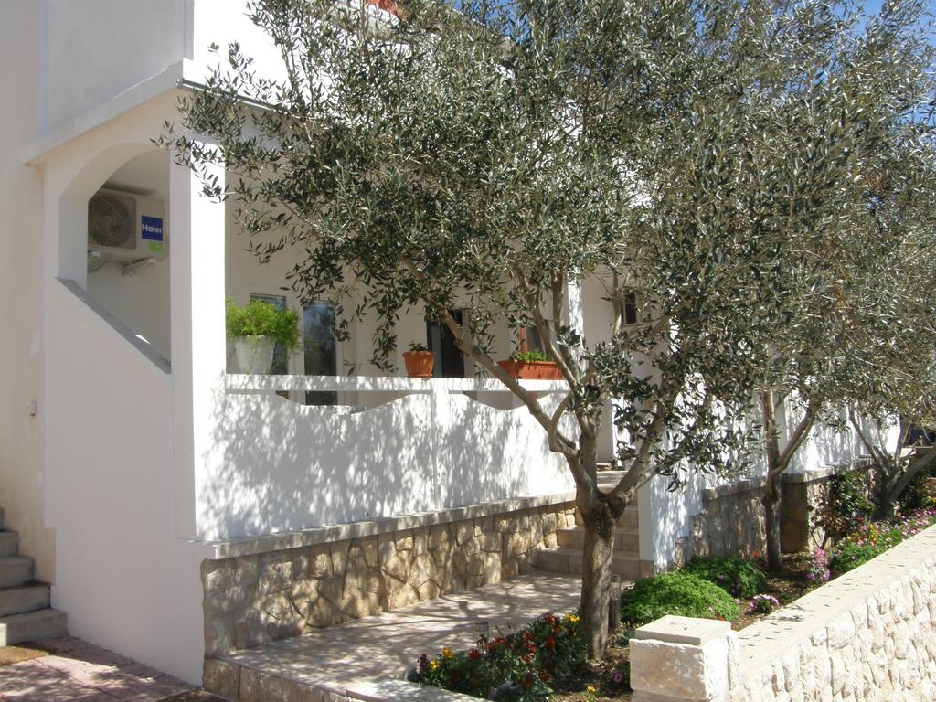 Apartments Marino Povljana Exterior foto